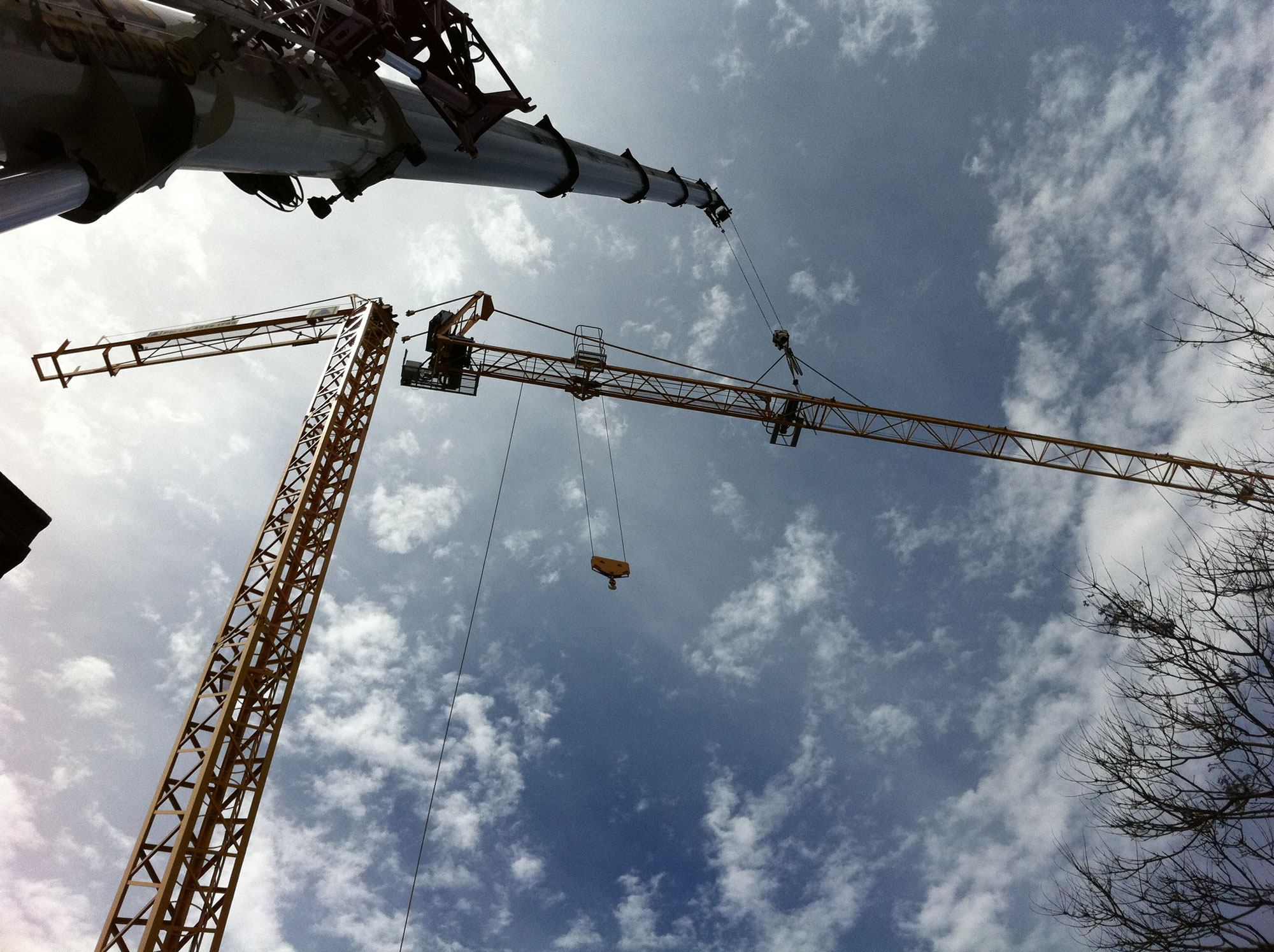 Tower crane hire in Sydney & Brisbane